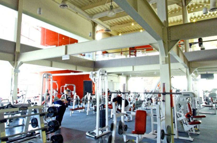 Sports World Tijuana Nacif Serio Arquitectos