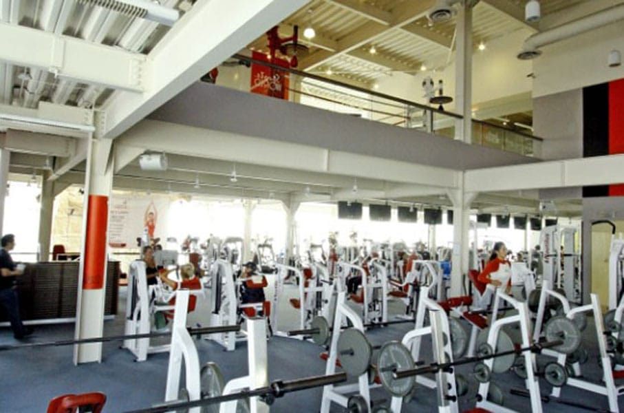 Sports World Tijuana Nacif Serio Arquitectos